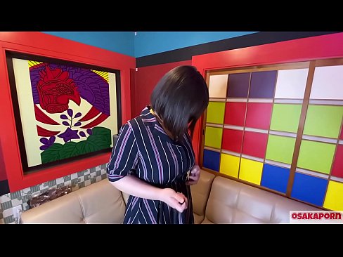 ❤️ Keçika japonî ya bi çîtikên mezin bi lîstokên seksê masturbasyonê dike û orgazmê dike. Ew di hevpeyivînekê de behsa serpêhatiya xwe ya gêj dike. Pîskên mezin û pisîkên porî bi dengekî bilind nalîn. Osakaporn ️❌  Sex li ku.epicpornvideos-com.ru ❌