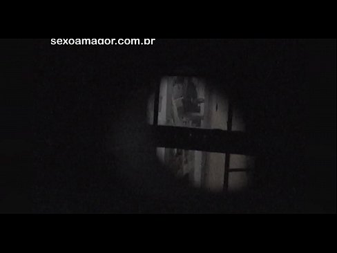❤️ Blondie bi dizî ji hêla dengbêjek taxê ve ku li pişt kerpîçên vala veşartiye, vîdyoyek tê kişandin ️❌  Sex li ku.epicpornvideos-com.ru ❌